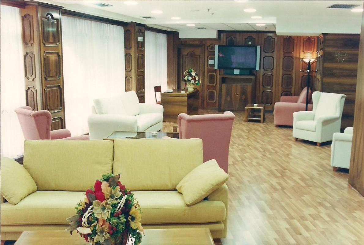 Hotel Princess Оуренсе Екстериор снимка